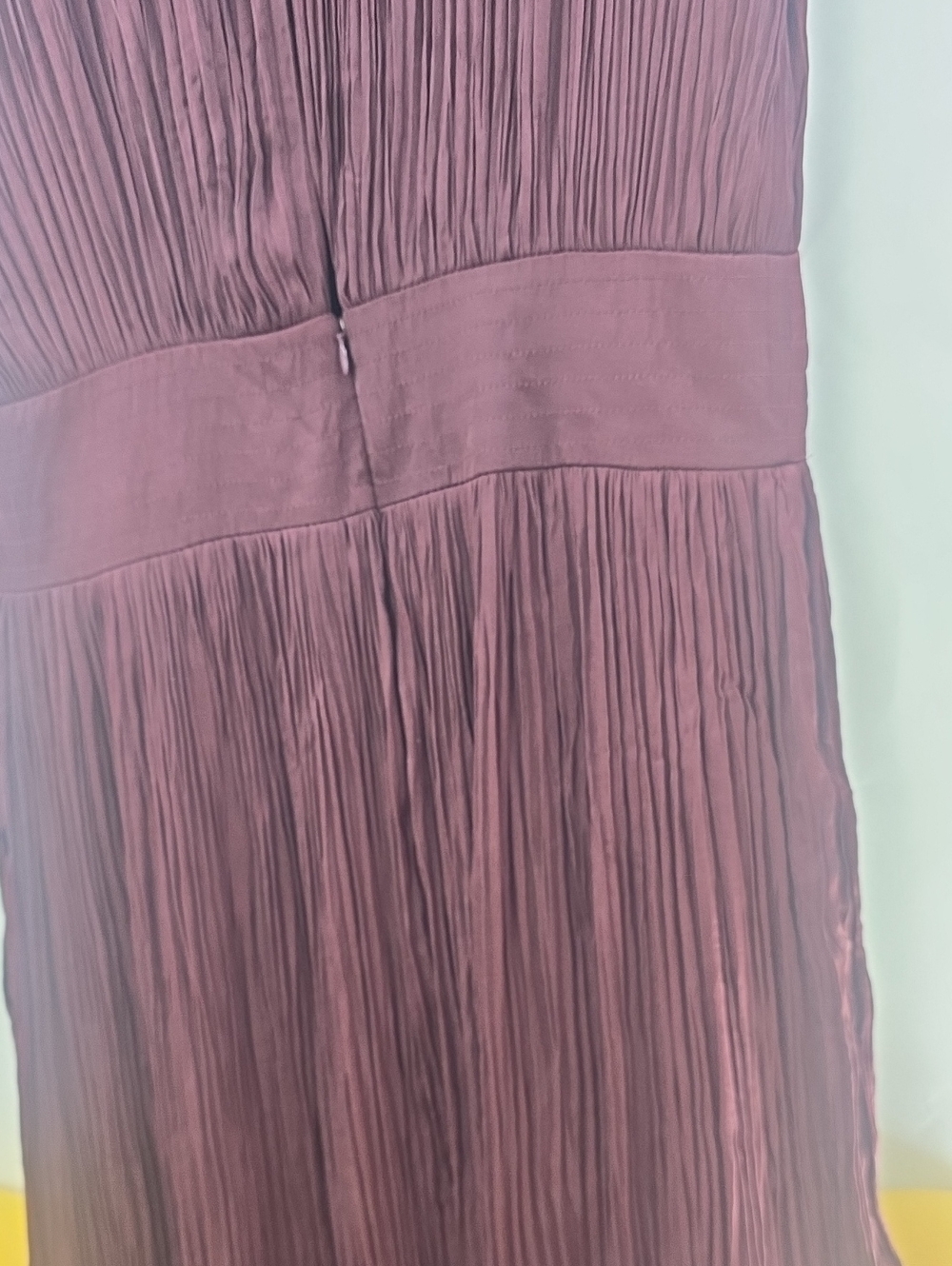 Banana Republic Elegant Sleeveless Pleated Midi Dress in Deep Plum - Picture 11 of 13